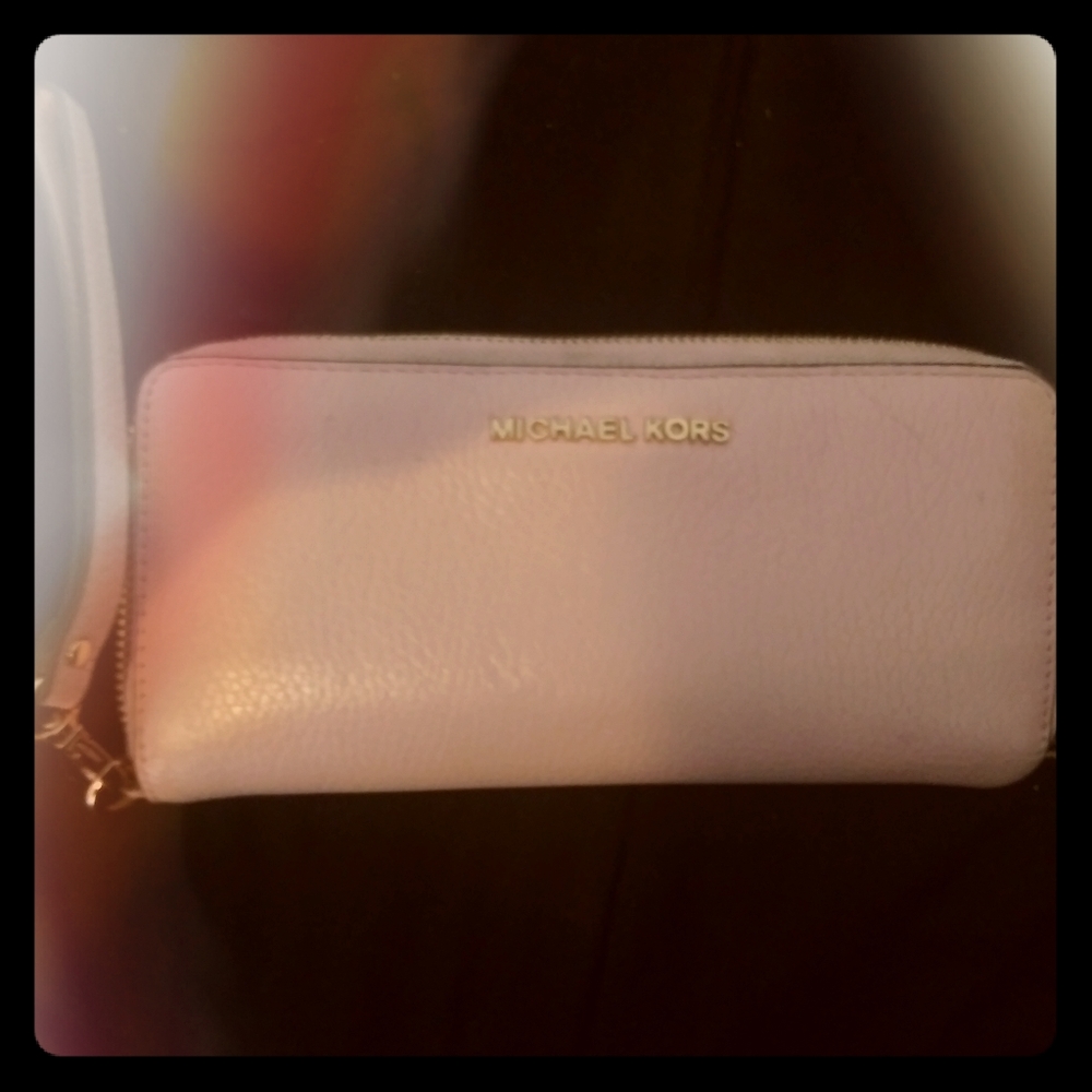 Micheal kors wallet